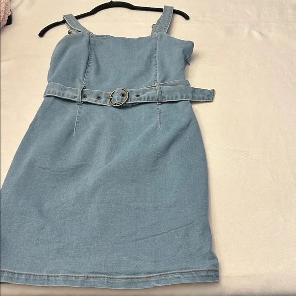 Light Blue Denim Mini Dress With Adjustable Straps and a Belted Waist Size S - Picture 14 of 14
